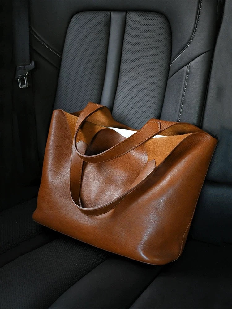 Large-Capacity Tote Bag