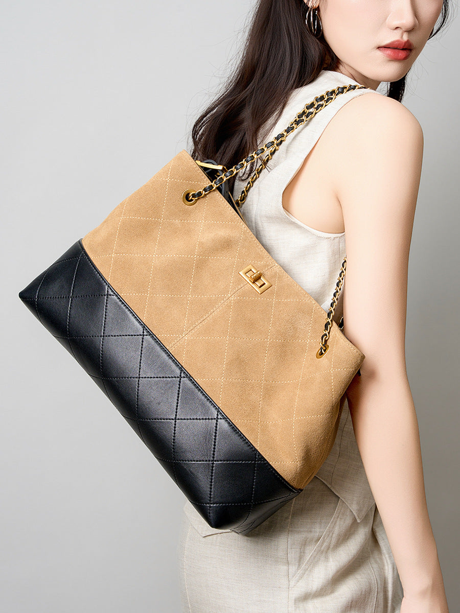 Pilin Ge Chain Handle Lightweight Crossbody Bag