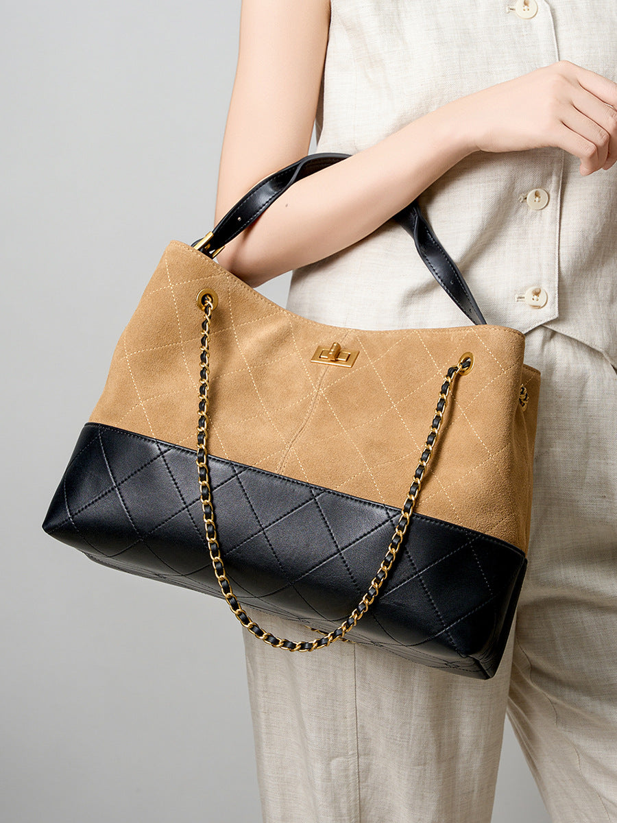 Pilin Ge Chain Handle Lightweight Crossbody Bag