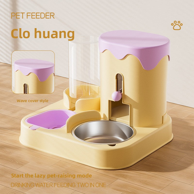 Pet feeder