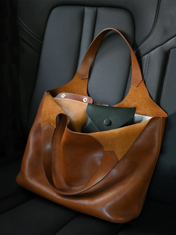 Large-Capacity Tote Bag